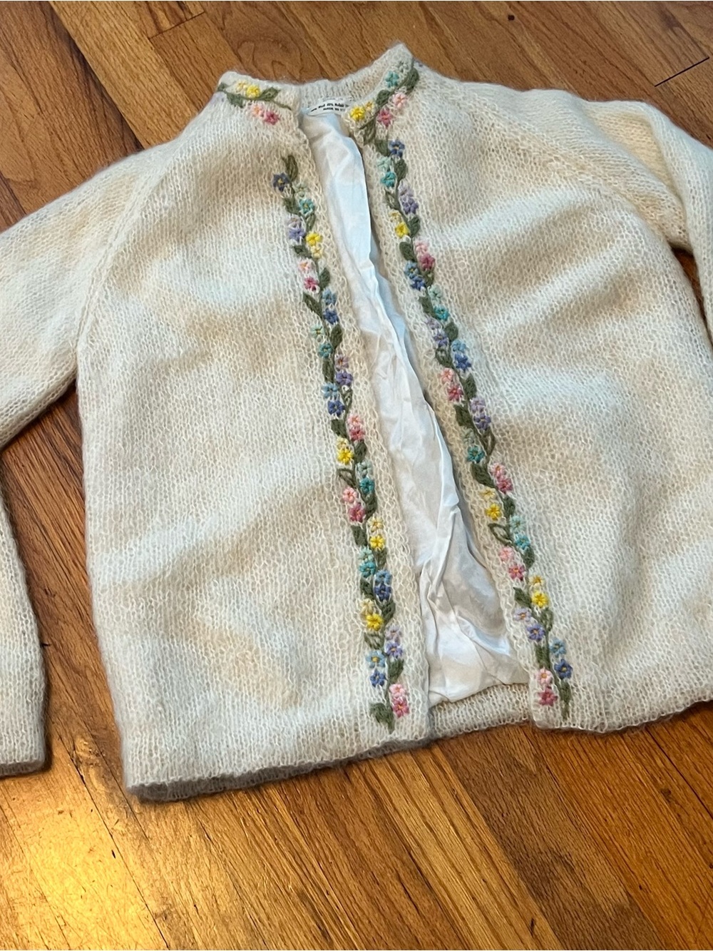 Vintage Cream Knit Cardigan with Multicolor Floral Trim